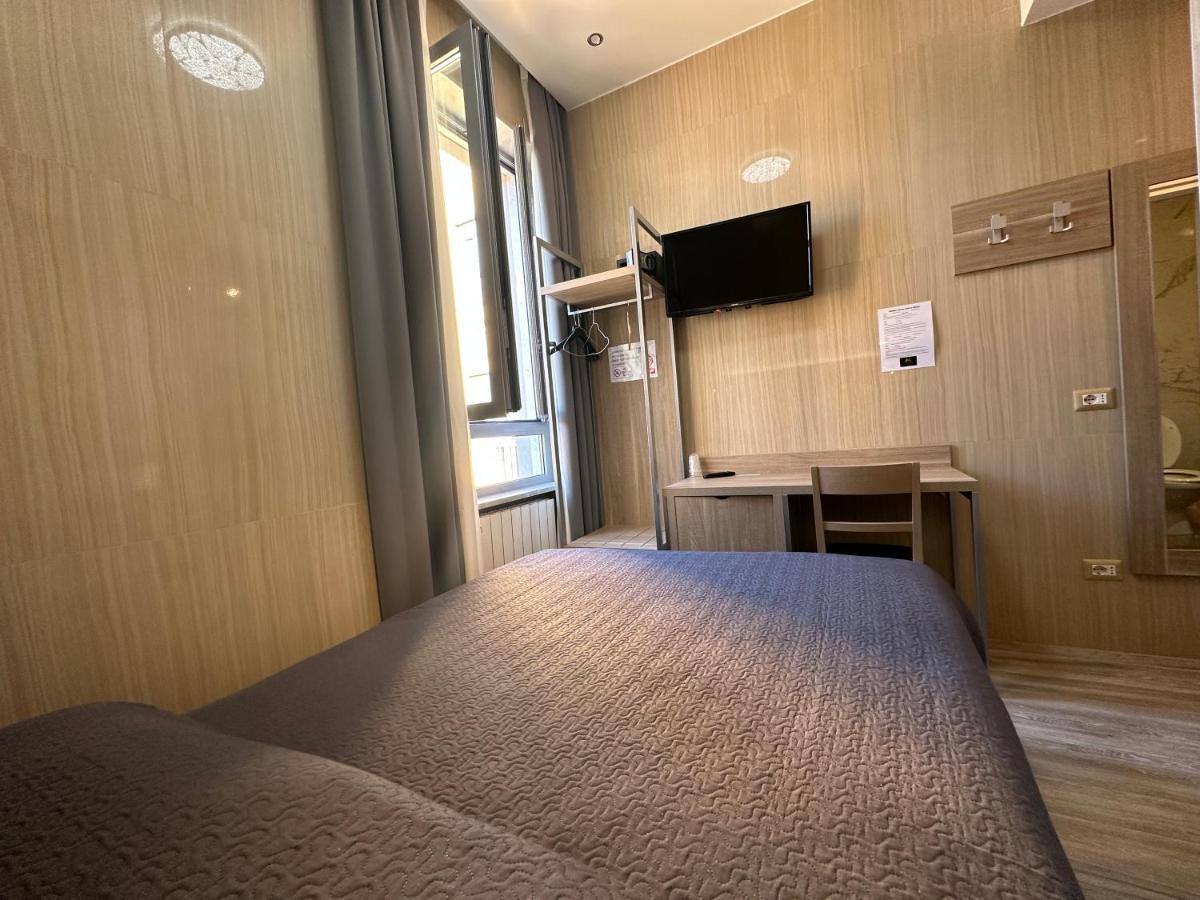 Hotel Midway Milano Exteriör bild