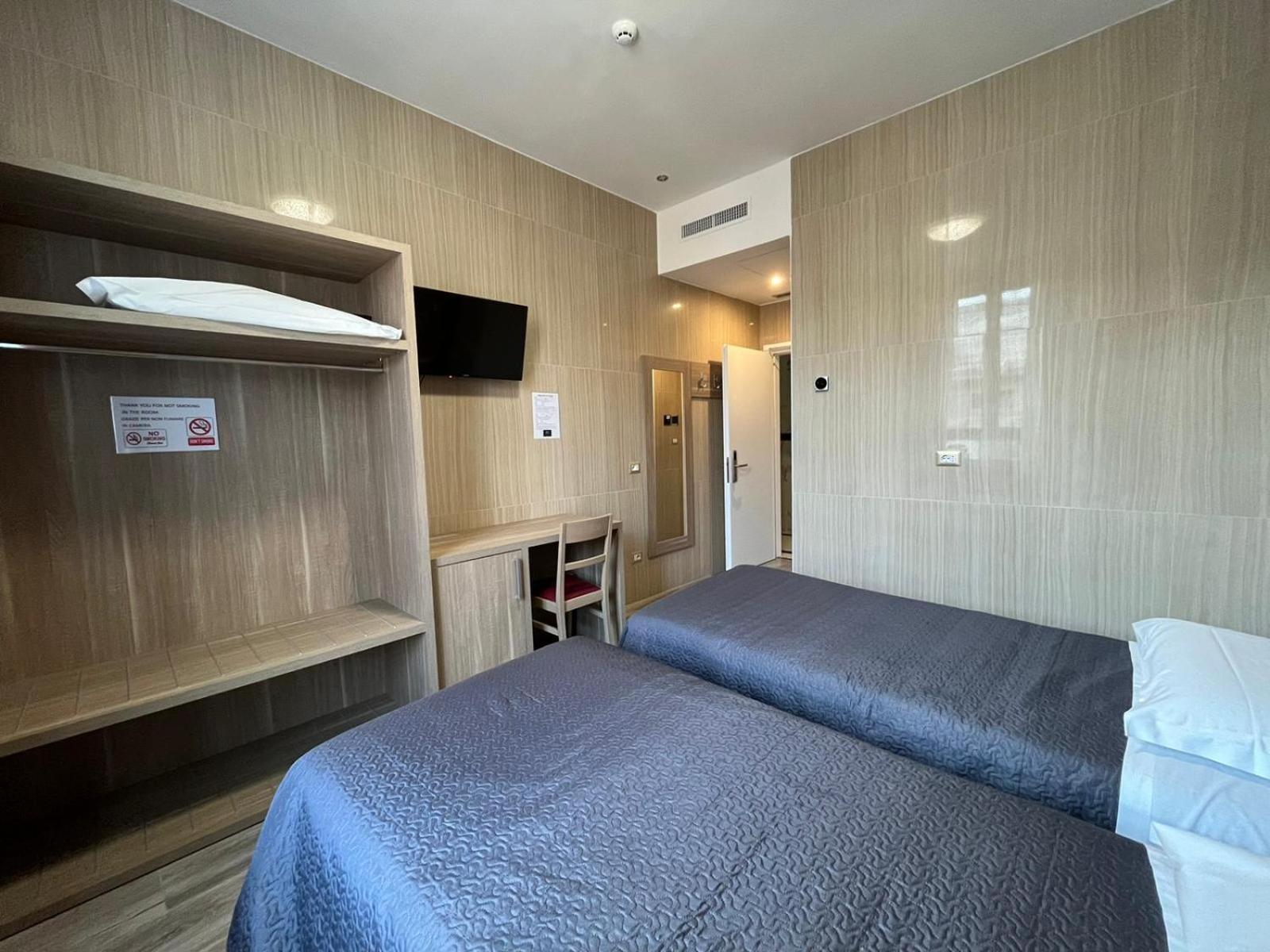 Hotel Midway Milano Exteriör bild